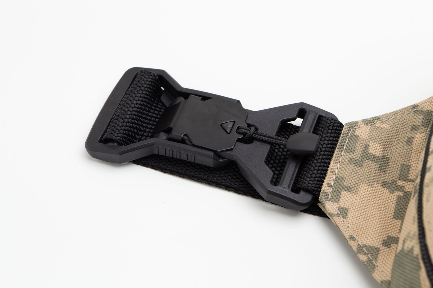 VARSANT Crossbody Sling Bag 3L – Pixel Camo Denier