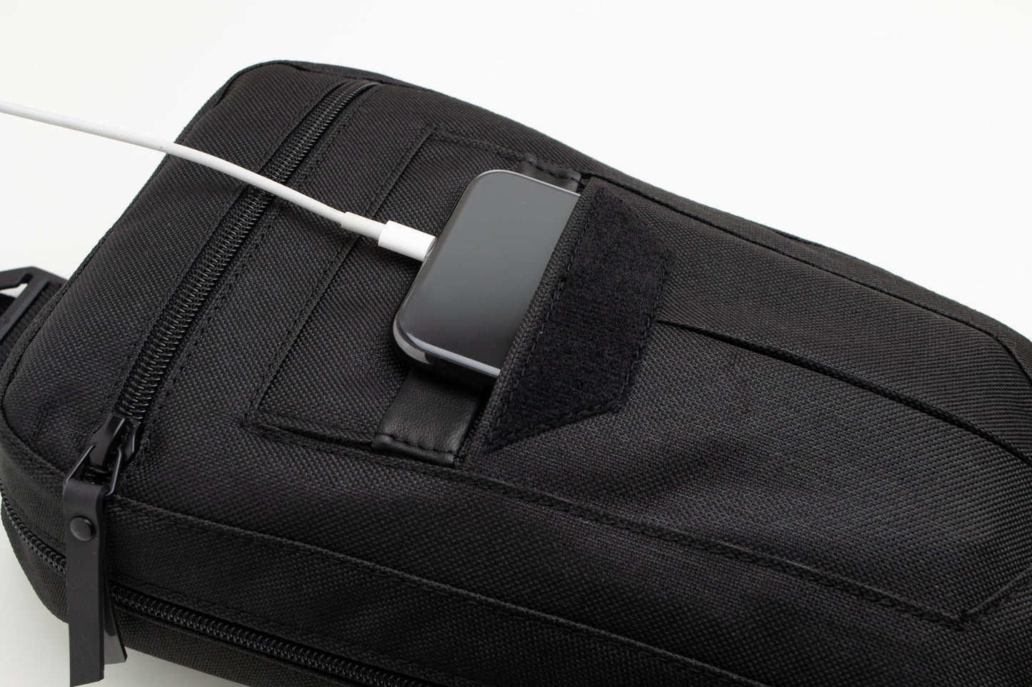 VARSANT Crossbody Sling Bag 3L – Black Denier