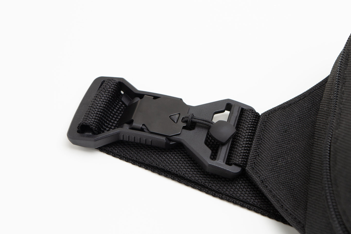 VARSANT Crossbody Sling Bag 3L – Black Denier