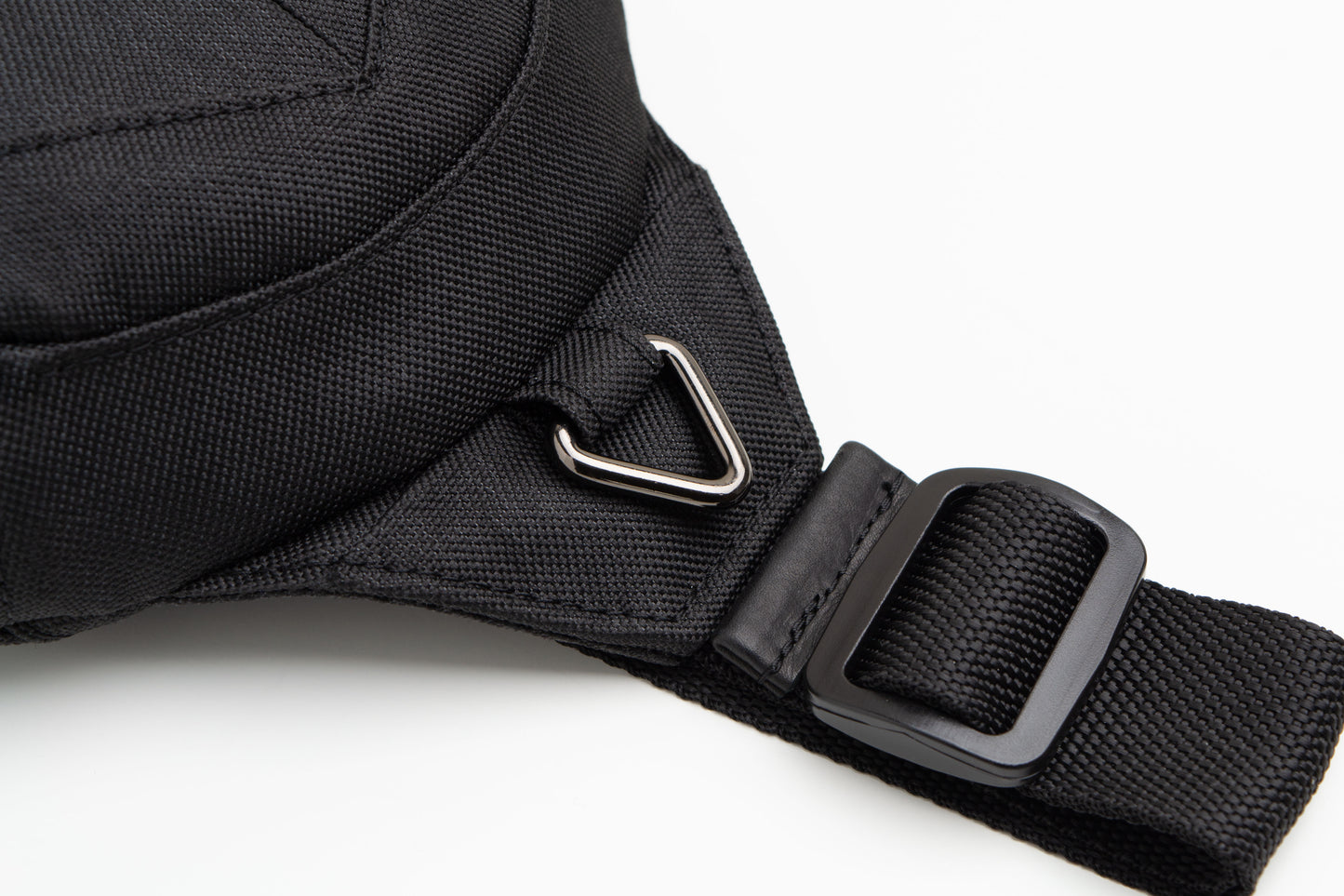 VARSANT Crossbody Sling Bag 3L – Black Denier